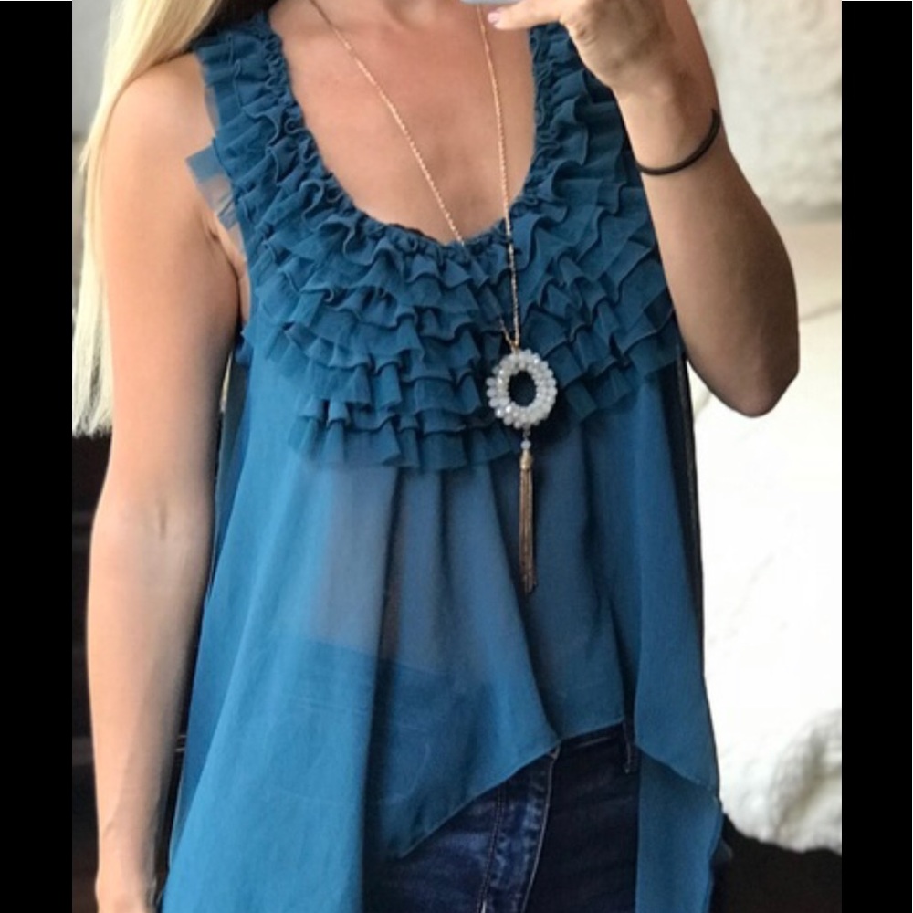 Steve Madden Sleeveless sheer shark bite top - Picture 2 of 7